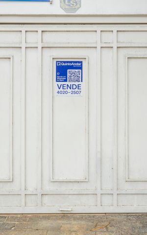 Casa à venda com 680m², 3 quartos e 5 vagasPlaca QuintoAndar