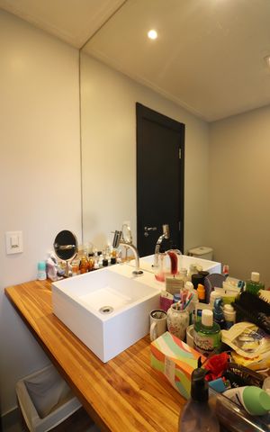 Apartamento à venda com 147m², 3 quartos e 2 vagasSuíte 1 Banheiro 