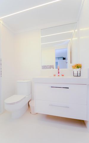 Apartamento à venda com 182m², 3 quartos e 3 vagasBanheiro da Suíte 2