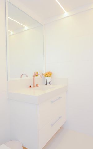 Apartamento à venda com 182m², 3 quartos e 3 vagasBanheiro da Suíte 2