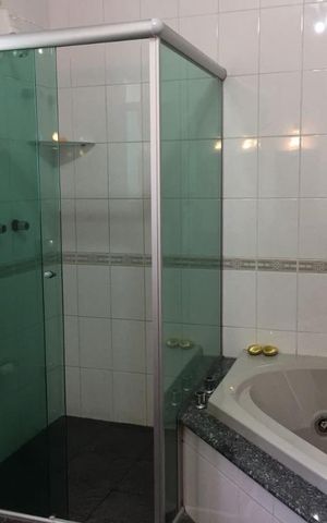 Casa à venda com 350m², 3 quartos e 3 vagas