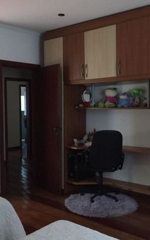 Casa à venda com 350m², 3 quartos e 3 vagas