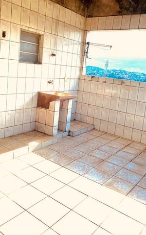 Casa à venda com 180m², 2 quartos e sem vaga
