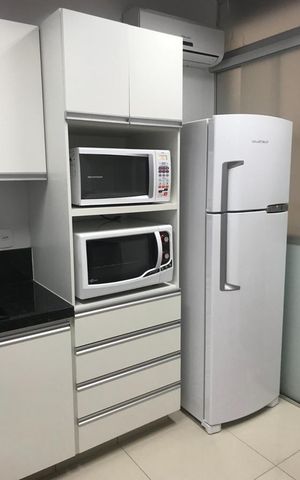 Casa à venda com 550m², 1 quarto e 2 vagas Casa à venda com 550m², 1 quarto e 2 vagasCozinha