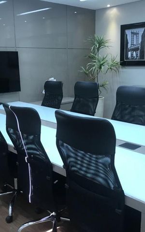 Casa à venda com 550m², 1 quarto e 2 vagas Casa à venda com 550m², 1 quarto e 2 vagasSala 2
