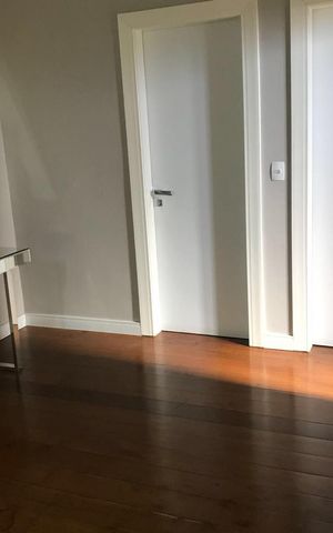 Casa à venda com 550m², 1 quarto e 2 vagas Casa à venda com 550m², 1 quarto e 2 vagasHall de entrada