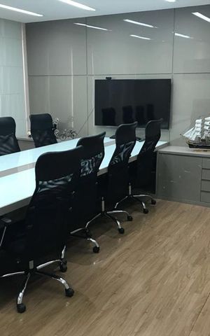Casa à venda com 550m², 1 quarto e 2 vagas Casa à venda com 550m², 1 quarto e 2 vagasSala