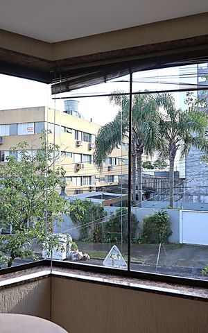 Apartamento à venda com 48m², 1 quarto e 1 vagaJanela da Sala
