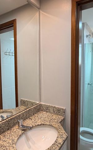 Apartamento para alugar com 79m², 3 quartos e 1 vagaBanheiro da Suíte 1 e 2 
