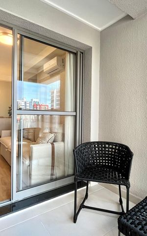 Apartamento à venda com 65m², 2 quartos e 1 vaga Apartamento à venda com 65m², 2 quartos e 1 vagaVaranda