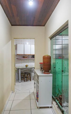Casa à venda com 262m², 3 quartos e 5 vagasCozinha 