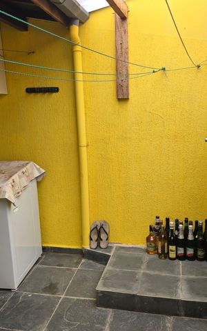 Casa à venda com 90m², 2 quartos e 2 vagas Casa à venda com 90m², 2 quartos e 2 vagasÁrea externa