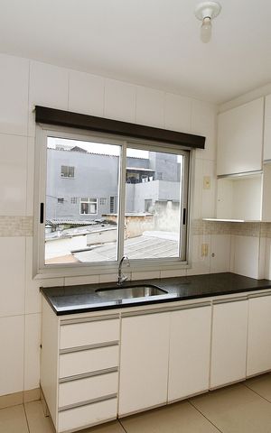 Apartamento à venda com 64m², 3 quartos e 2 vagasCozinha