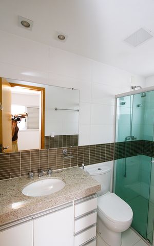 Apartamento à venda com 64m², 3 quartos e 2 vagasBanheiro da Suíte
