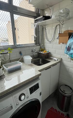 Apartamento à venda com 52m², 2 quartos e 1 vaga Apartamento à venda com 52m², 2 quartos e 1 vagaÁrea de Serviço