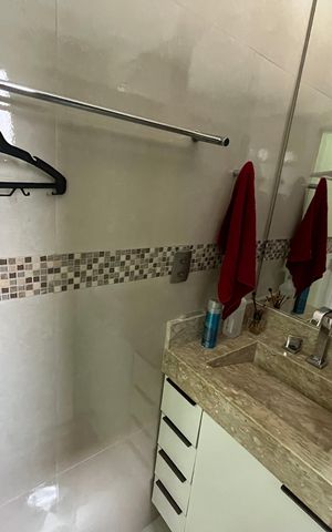 Apartamento à venda com 52m², 2 quartos e 1 vaga Apartamento à venda com 52m², 2 quartos e 1 vagaBanheiro