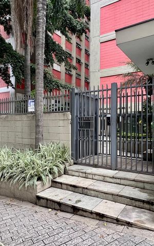 Apartamento à venda com 122m², 3 quartos e 1 vaga Apartamento à venda com 122m², 3 quartos e 1 vagaFachada