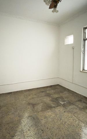 Casa à venda com 362m², 5 quartos e 2 vagas Casa à venda com 362m², 5 quartos e 2 vagasQuarto 1