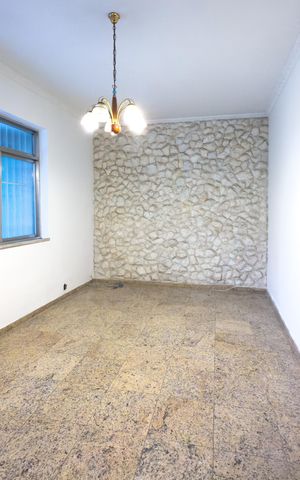 Casa à venda com 362m², 5 quartos e 2 vagas Casa à venda com 362m², 5 quartos e 2 vagasSala 1