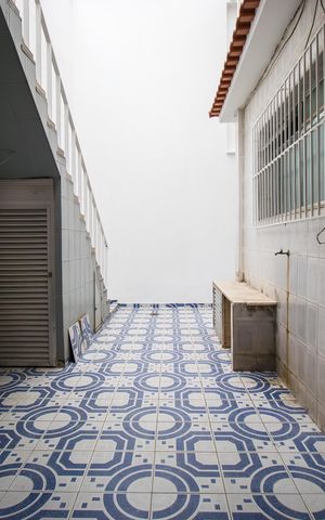 Casa à venda com 362m², 5 quartos e 2 vagas Casa à venda com 362m², 5 quartos e 2 vagasÁrea de Serviço