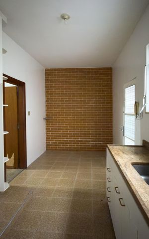 Casa à venda com 362m², 5 quartos e 2 vagas Casa à venda com 362m², 5 quartos e 2 vagasCozinha