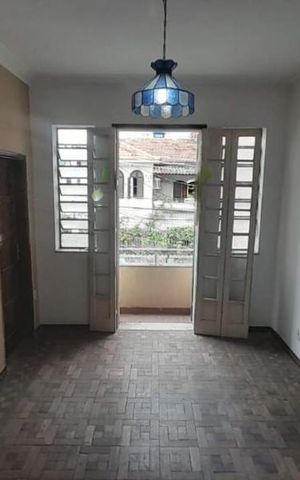 Casa à venda com 100m², 3 quartos e sem vaga