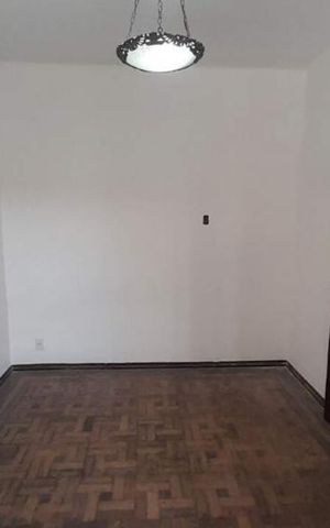 Casa à venda com 100m², 3 quartos e sem vaga