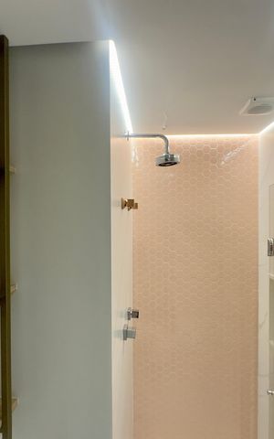 Studio para alugar com 39m², 1 quarto e 1 vaga Studio para alugar com 39m², 1 quarto e 1 vagaBanheiro