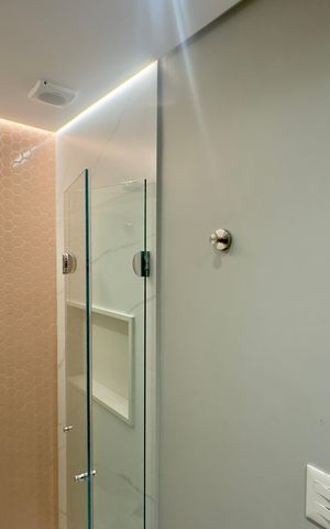 Studio para alugar com 39m², 1 quarto e 1 vaga Studio para alugar com 39m², 1 quarto e 1 vagaBanheiro