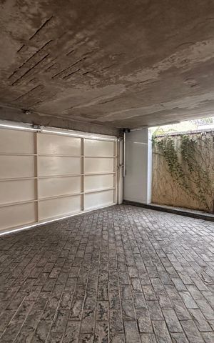 Casa à venda com 360m², 4 quartos e 2 vagas