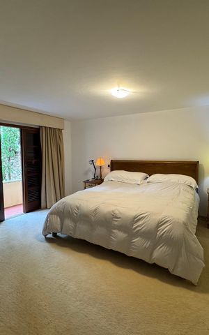 Casa à venda com 360m², 4 quartos e 2 vagas Casa à venda com 360m², 4 quartos e 2 vagasQuarto 2