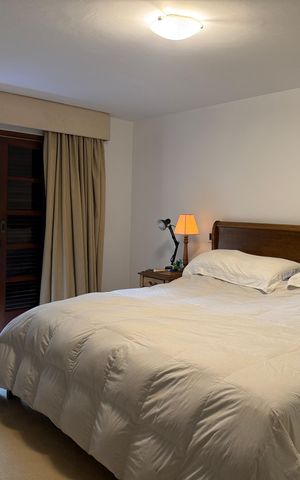 Casa à venda com 360m², 4 quartos e 2 vagas Casa à venda com 360m², 4 quartos e 2 vagasQuarto 2