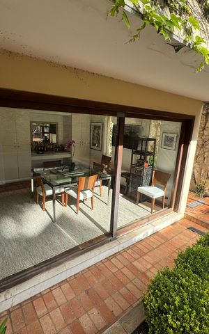 Casa à venda com 360m², 4 quartos e 2 vagas