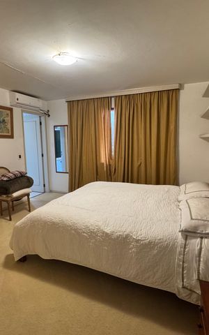 Casa à venda com 360m², 4 quartos e 2 vagas Casa à venda com 360m², 4 quartos e 2 vagasSala de jantar