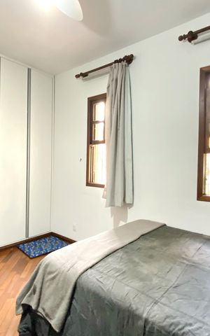Casa à venda com 283m², 4 quartos e 4 vagas Casa à venda com 283m², 4 quartos e 4 vagasQuarto 4