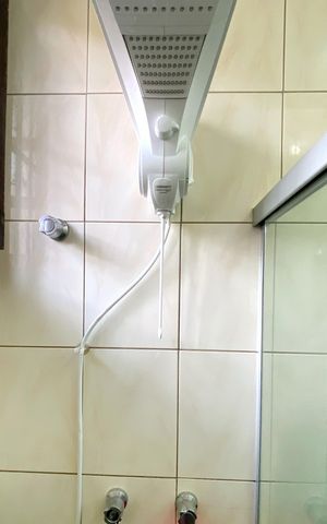 Casa à venda com 283m², 4 quartos e 4 vagas Casa à venda com 283m², 4 quartos e 4 vagasBanheiro da Suíte