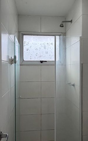 Apartamento à venda com 48m², 2 quartos e sem vaga Apartamento à venda com 48m², 2 quartos e sem vagaBanheiro