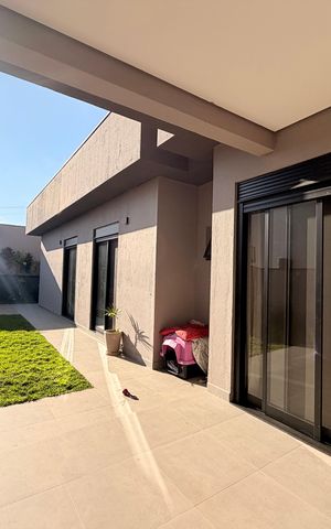 Casa de condomínio à venda com 208m², 3 quartos e 4 vagasQuintal com Churrasqueira