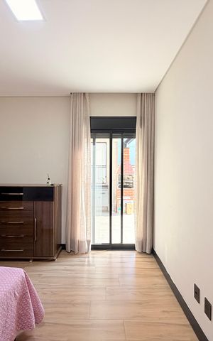 Casa de condomínio à venda com 208m², 3 quartos e 4 vagasQuarto 2