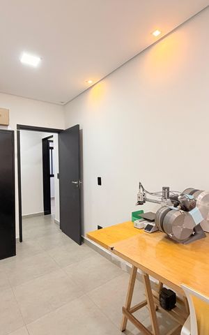 Casa de condomínio à venda com 208m², 3 quartos e 4 vagasEscritório 2