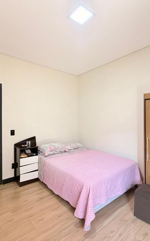 Casa de condomínio à venda com 208m², 3 quartos e 4 vagasQuarto 2