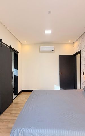 Casa de condomínio à venda com 208m², 3 quartos e 4 vagasSuíte