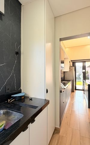 Casa de condomínio à venda com 208m², 3 quartos e 4 vagasÁrea de Serviço