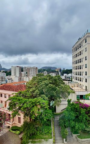 Apartamento para alugar com 100m², 2 quartos e 1 vaga Apartamento para alugar com 100m², 2 quartos e 1 vagaSala - vista livre para o pão de açúcar