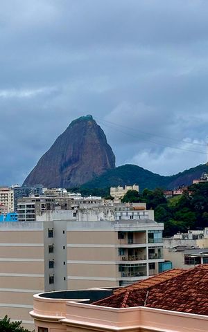 Apartamento para alugar com 100m², 2 quartos e 1 vaga Apartamento para alugar com 100m², 2 quartos e 1 vagaSala - vista livre para o pão de açúcar