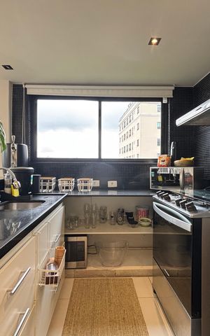 Apartamento para alugar com 100m², 2 quartos e 1 vaga Apartamento para alugar com 100m², 2 quartos e 1 vagaCozinha