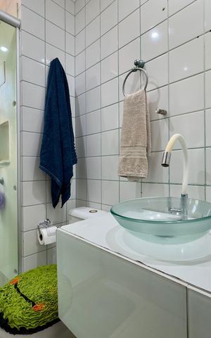 Apartamento à venda com 54m², 2 quartos e 1 vaga Apartamento à venda com 54m², 2 quartos e 1 vagaBanheiro