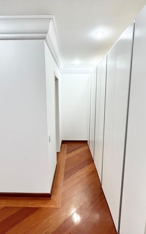 Apartamento à venda com 290m², 5 quartos e 4 vagas Apartamento à venda com 290m², 5 quartos e 4 vagasQuarto 2 - Suíte