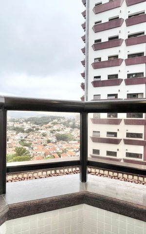 Apartamento à venda com 290m², 5 quartos e 4 vagas Apartamento à venda com 290m², 5 quartos e 4 vagasQuarto 3 - Suíte Varanda