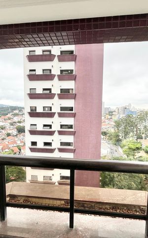 Apartamento à venda com 290m², 5 quartos e 4 vagas Apartamento à venda com 290m², 5 quartos e 4 vagasQuarto 4 - Suíte Varanda